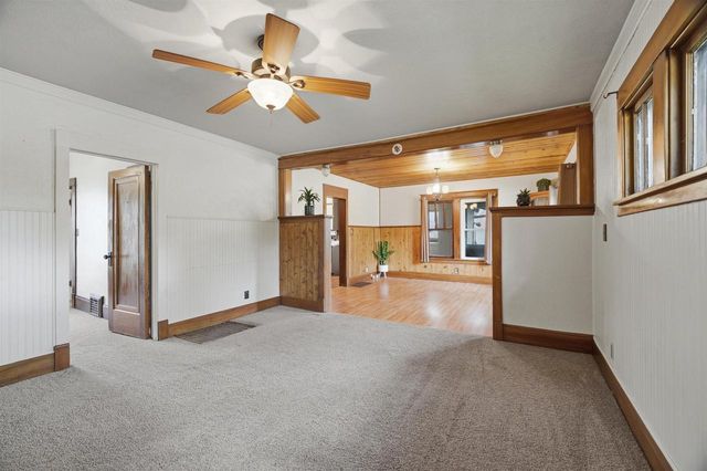 662 W WINNECONNE AVENUE, Neenah, WI 54956