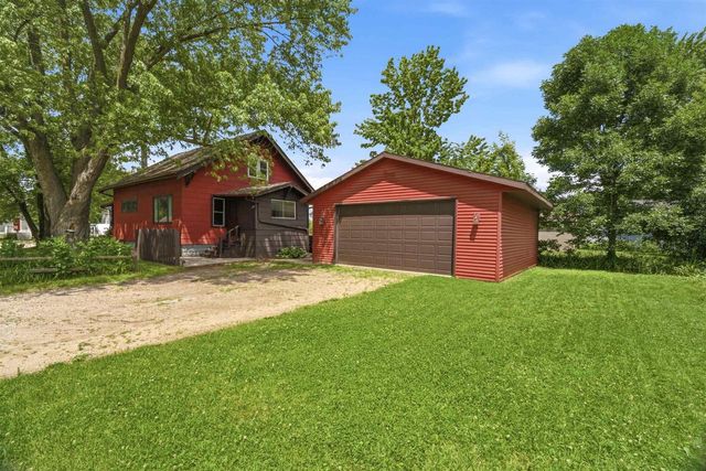 662 W WINNECONNE AVENUE, Neenah, WI 54956