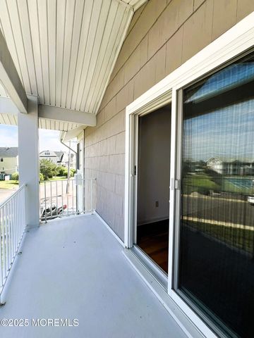 50 Valentine Street 12B, Monmouth Beach, NJ 07750
