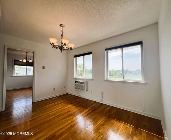 50 Valentine Street 12B, Monmouth Beach, NJ 07750