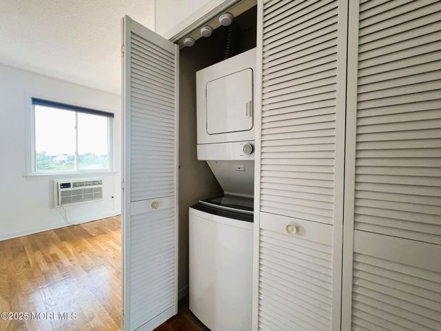 50 Valentine Street 12B, Monmouth Beach, NJ 07750