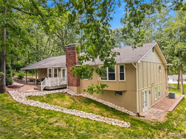 800 Pralle Lane, St Charles, MO 63303