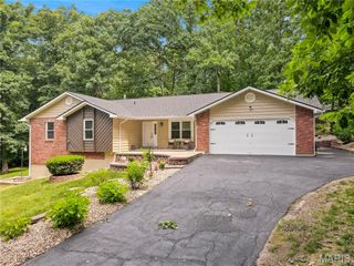 800 Pralle Lane, St Charles, MO 63303