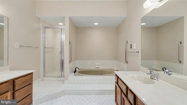 11402 FLINTS GROVE LN, North Potomac, MD 20878