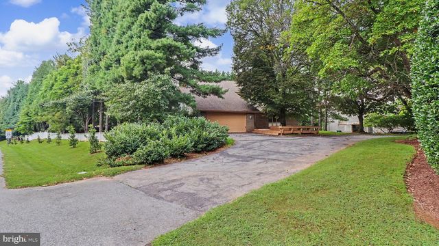 11402 FLINTS GROVE LN, North Potomac, MD 20878