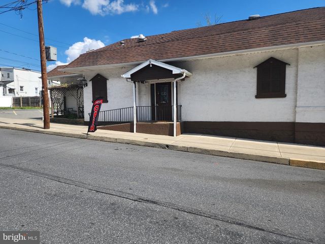 754 CHEROKEE ST, Fountain Hill, PA 18015