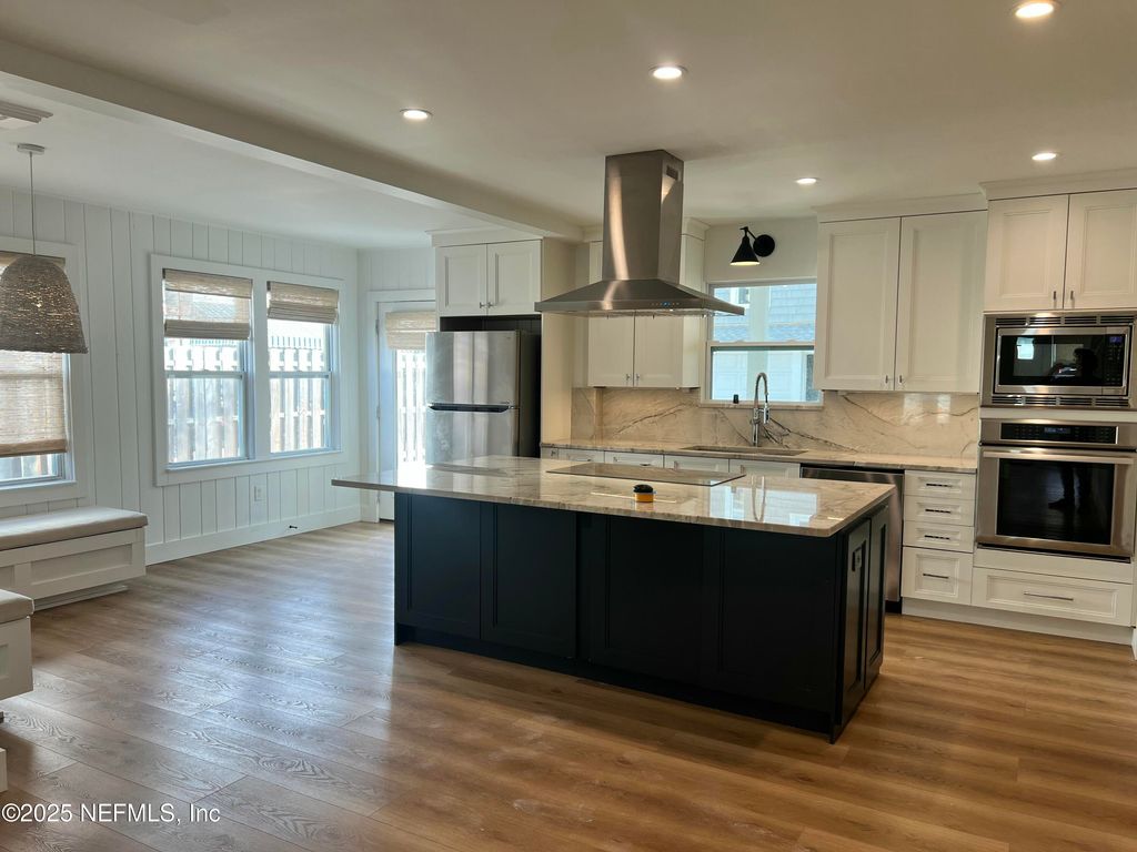 201 HOPKINS Street, Neptune Beach, FL 32266