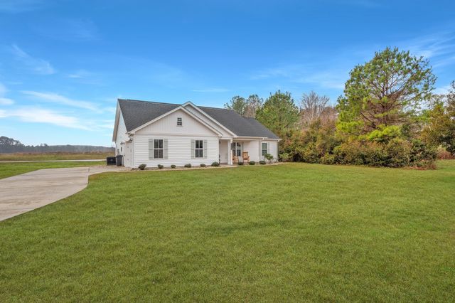 5601 Cates Bay Hwy., Conway, SC 29527