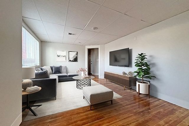 278 Cabot St 03, Beverly, MA 01915