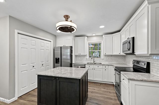 25 Beaver Ridge Drive, Youngsville, NC 27596