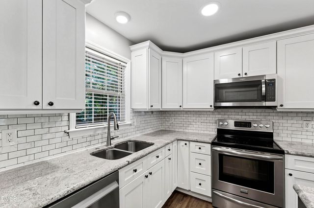 25 Beaver Ridge Drive, Youngsville, NC 27596