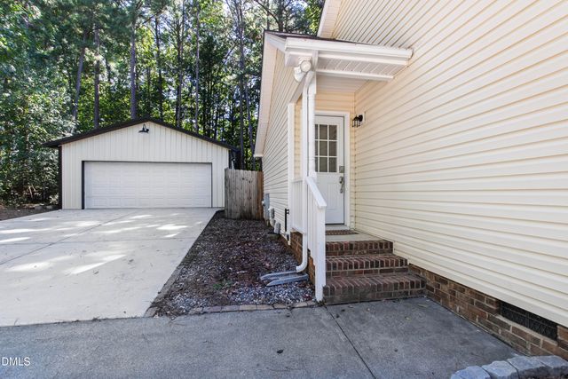 25 Beaver Ridge Drive, Youngsville, NC 27596