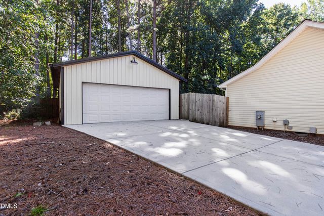 25 Beaver Ridge Drive, Youngsville, NC 27596