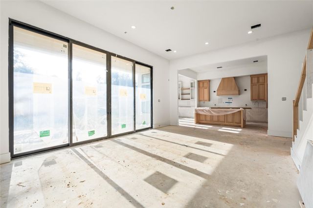 2011 Singleton Street, Houston, TX 77008
