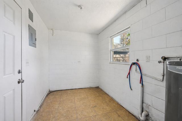 2313 FLEET CIRCLE, Orlando, FL 32817