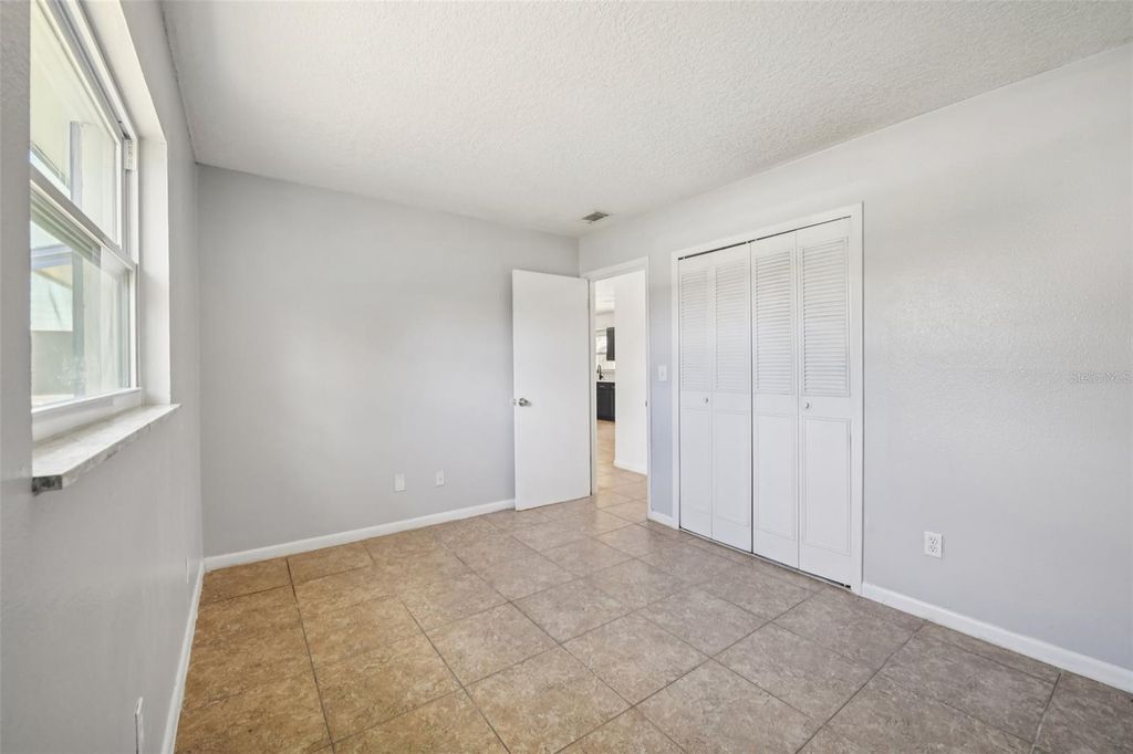 Image 16 of property listing at 2313 FLEET CIRCLE, Orlando, FL 32817