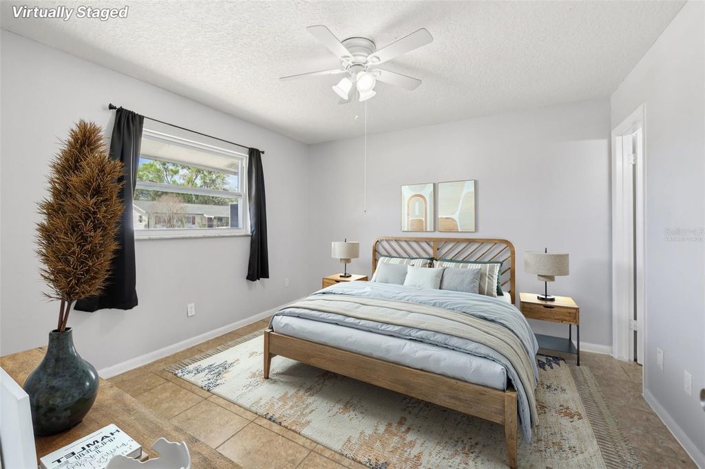 Image 10 of property listing at 2313 FLEET CIRCLE, Orlando, FL 32817