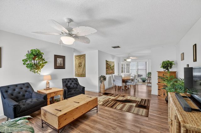 105 SW 9th Street, Boynton Beach, FL 33426