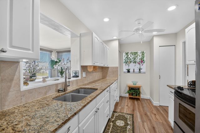 105 SW 9th Street, Boynton Beach, FL 33426