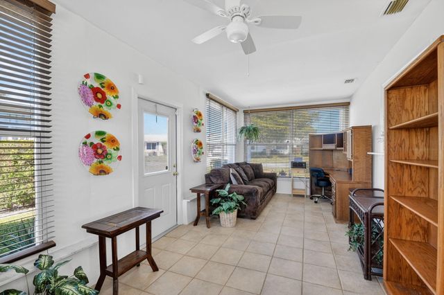 105 SW 9th Street, Boynton Beach, FL 33426