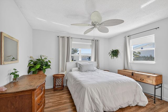 105 SW 9th Street, Boynton Beach, FL 33426