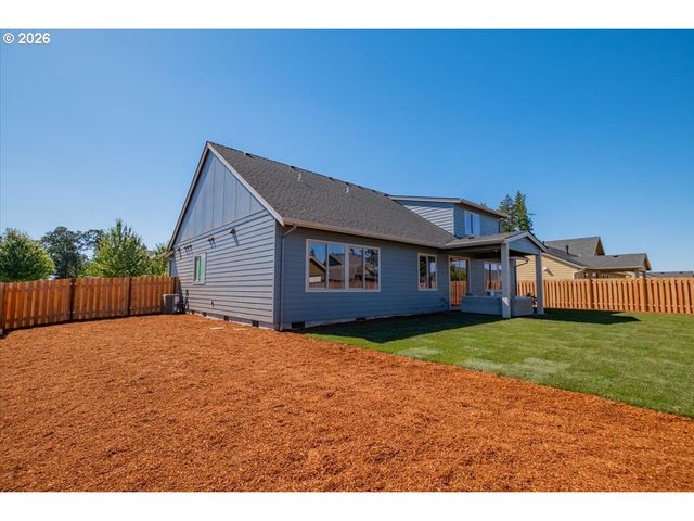 2110 NIGHTHAWK Ave, Stayton, OR 97383