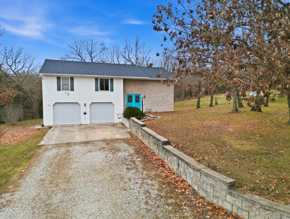 11419 VALLEY VIEW CT, Holts Summit, MO 65043