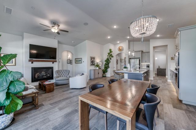 2723 Vermont Avenue, Clovis, CA 93619