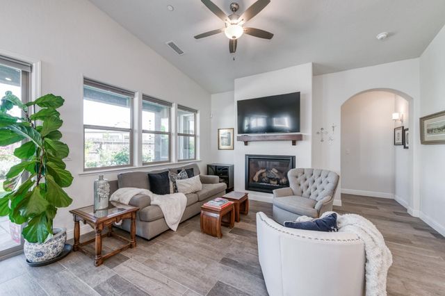 2723 Vermont Avenue, Clovis, CA 93619