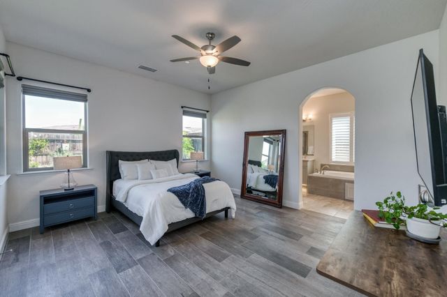 2723 Vermont Avenue, Clovis, CA 93619