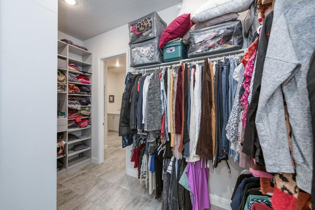 2723 Vermont Avenue, Clovis, CA 93619