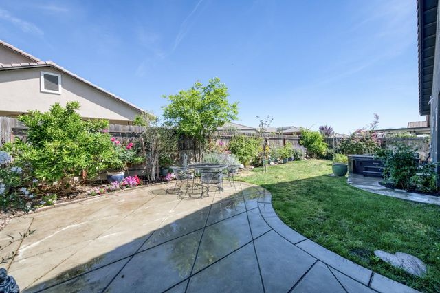 2723 Vermont Avenue, Clovis, CA 93619