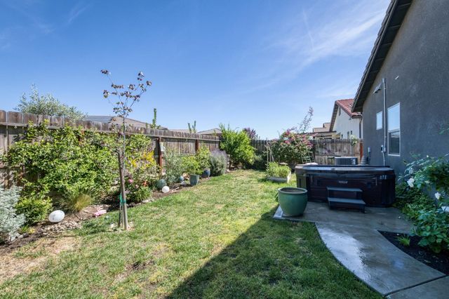 2723 Vermont Avenue, Clovis, CA 93619