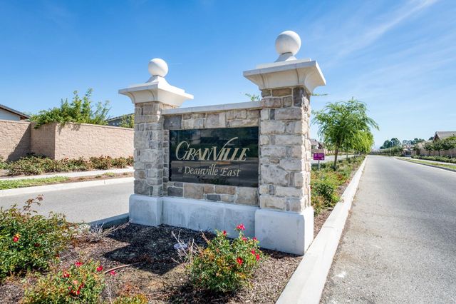 2723 Vermont Avenue, Clovis, CA 93619