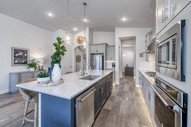 2723 Vermont Avenue, Clovis, CA 93619