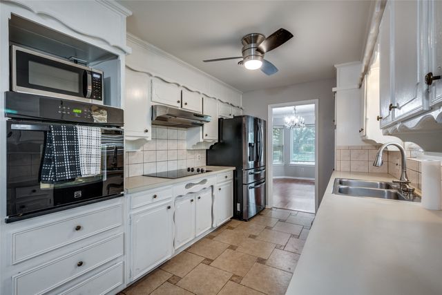 1428 Pamela Street, Hurst, TX 76053