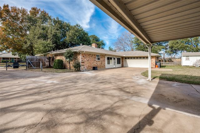 1428 Pamela Street, Hurst, TX 76053