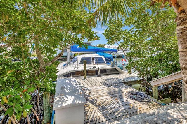 217 Marina Drive, Fort Pierce, FL 34949