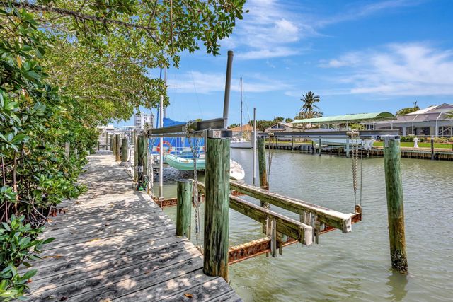 217 Marina Drive, Fort Pierce, FL 34949