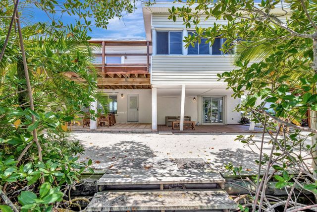 217 Marina Drive, Fort Pierce, FL 34949