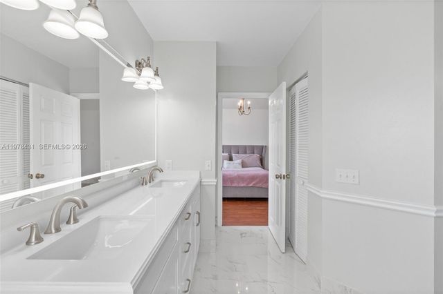 9838 NW 1st Mnr, Coral Springs, FL 33071