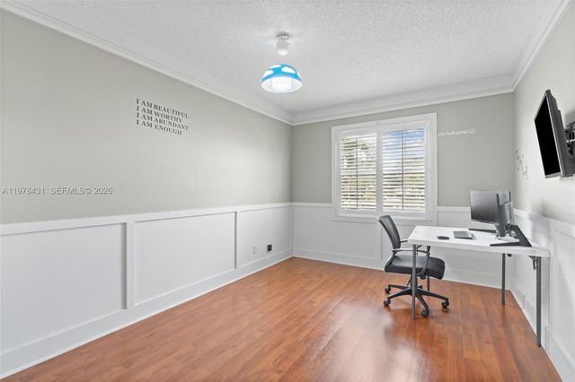 9838 NW 1st Mnr, Coral Springs, FL 33071