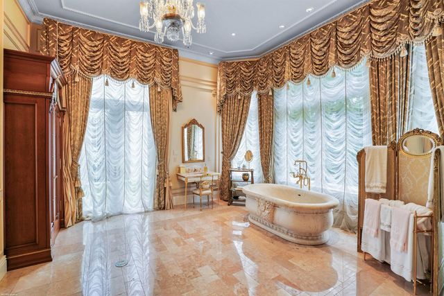 370 Eagle Drive, Jupiter, FL 33477