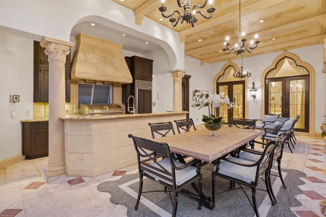 370 Eagle Drive, Jupiter, FL 33477