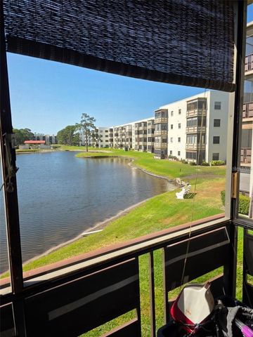 6190 80TH STREET N 204, St Petersburg, FL 33709