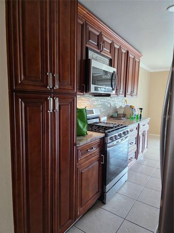 6190 80TH STREET N 204, St Petersburg, FL 33709