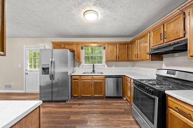116 Stagecoach Trail, Stockbridge, GA 30281