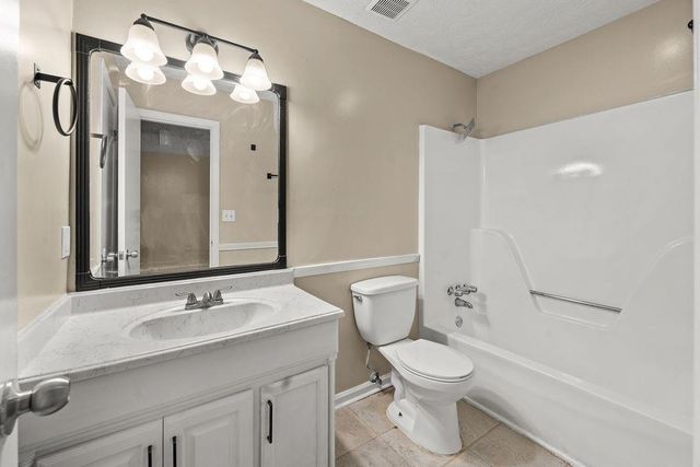 116 Stagecoach Trail, Stockbridge, GA 30281
