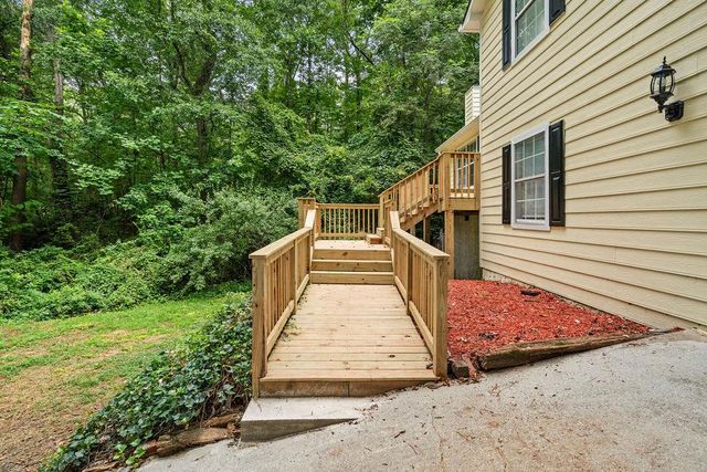 116 Stagecoach Trail, Stockbridge, GA 30281