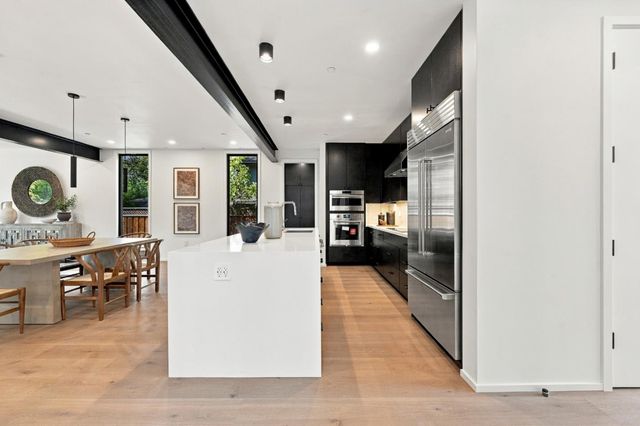 1101 May Brown Avenue, Menlo Park, CA 94025
